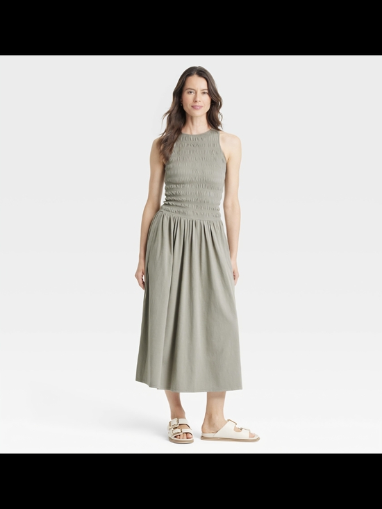 Universal Thread Dresses & Skirts - Universal Thread Sage Green Smocked Halter Midi Dress. Size M. #KC